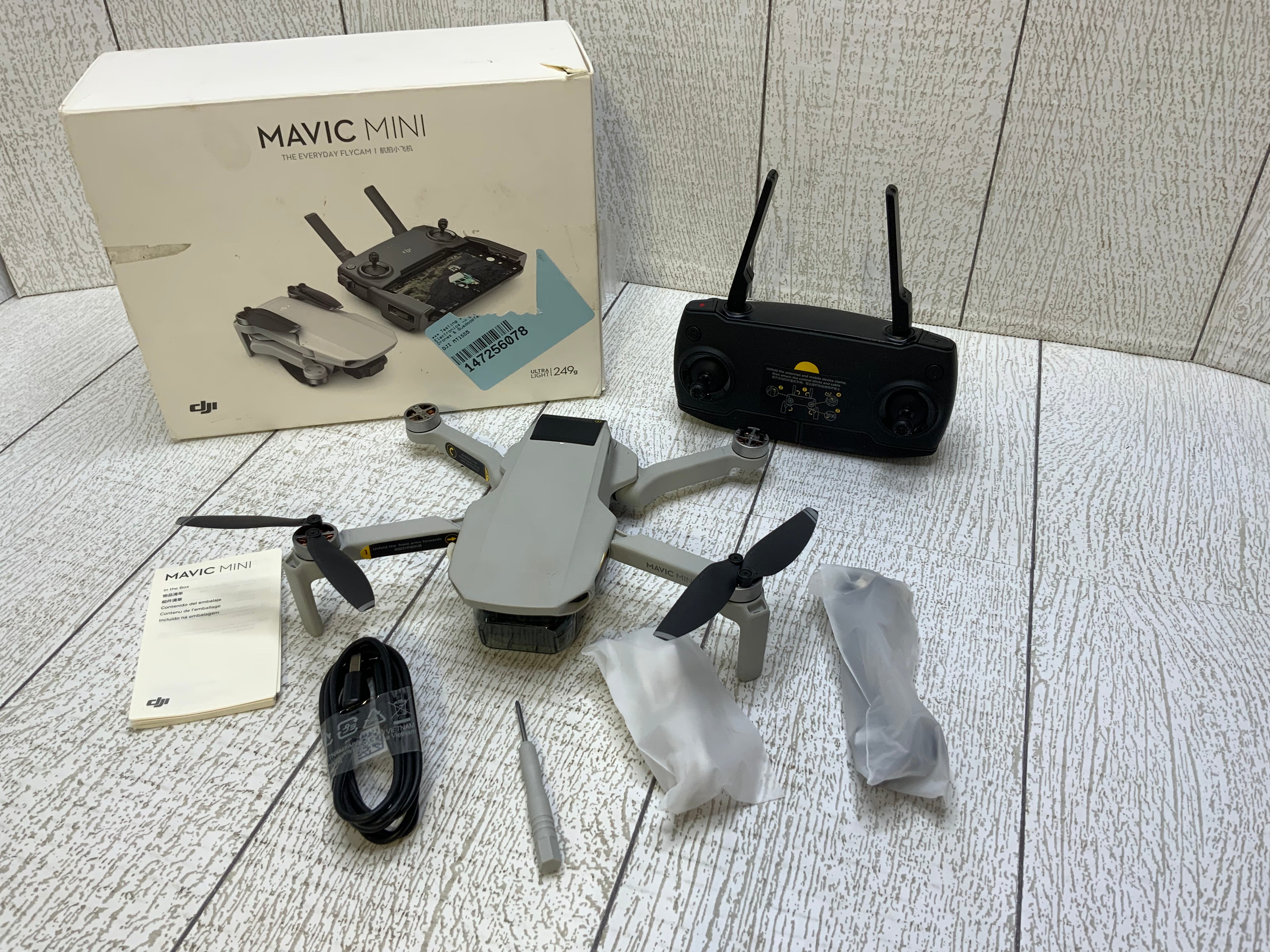 DJI Mavic Mini - Drone FlyCam Quadcopter UAV with 2.7K Camera **FOR PARTS** (7954763710702)